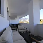 Sinatra Apartment *